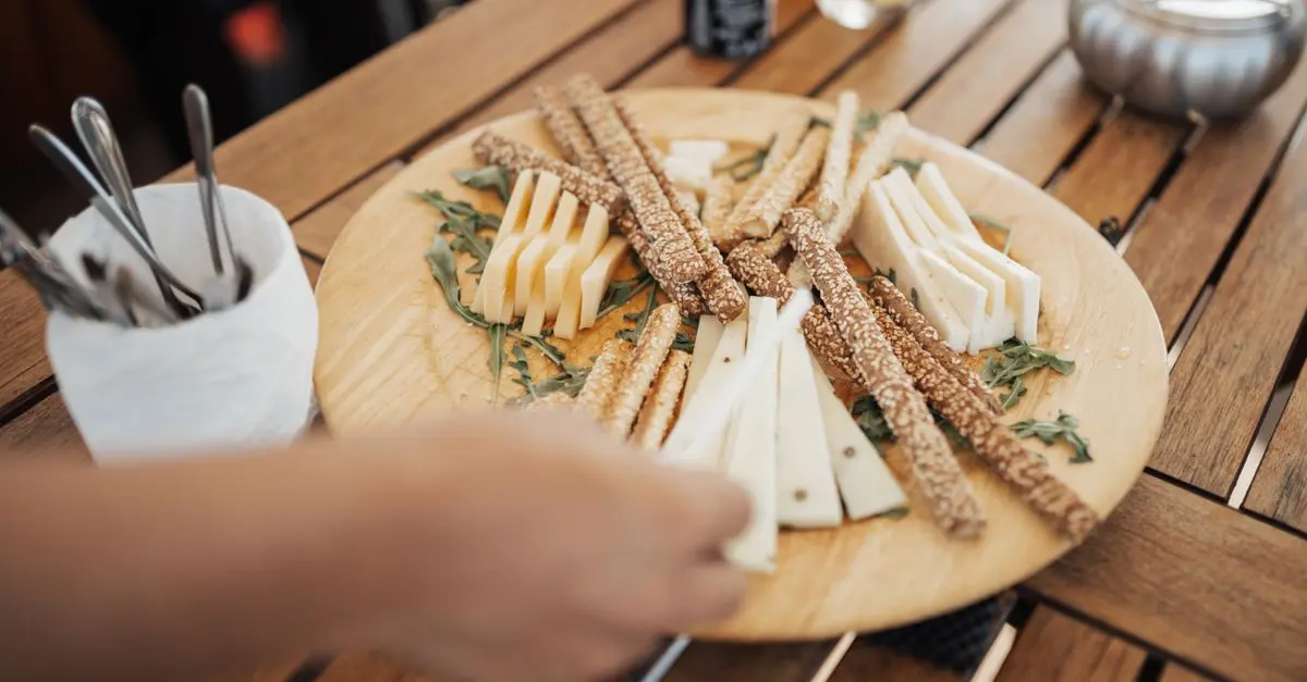 Les secrets des fromages artisanaux : histoire et diversité