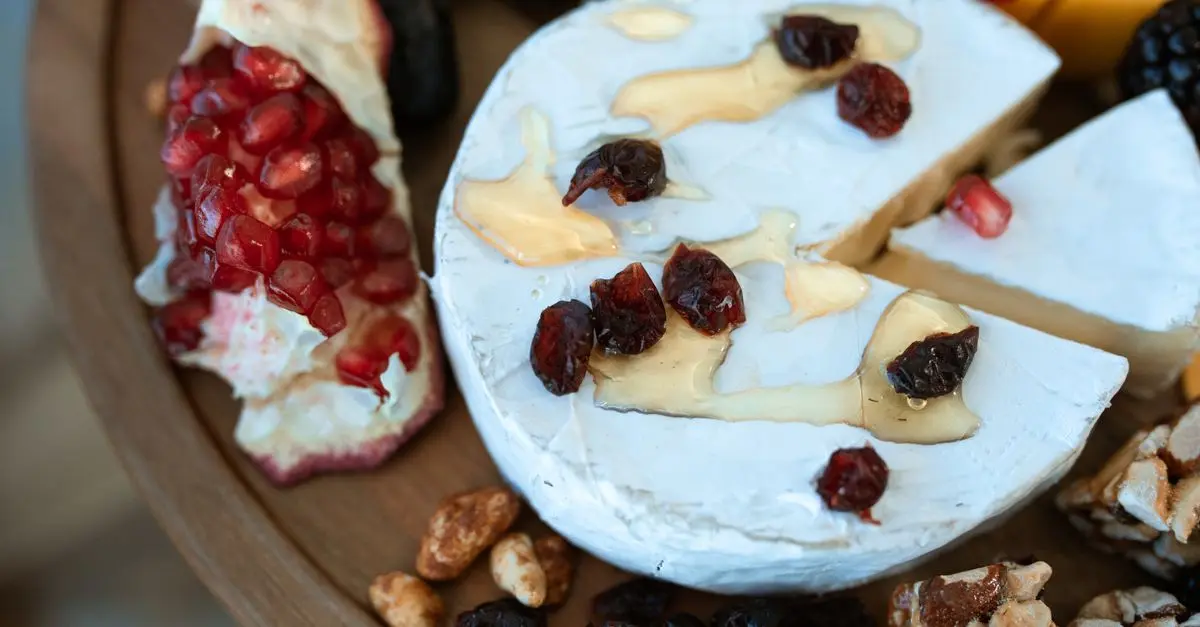 Comparatif : Camembert vs Brie, lequel choisir ?